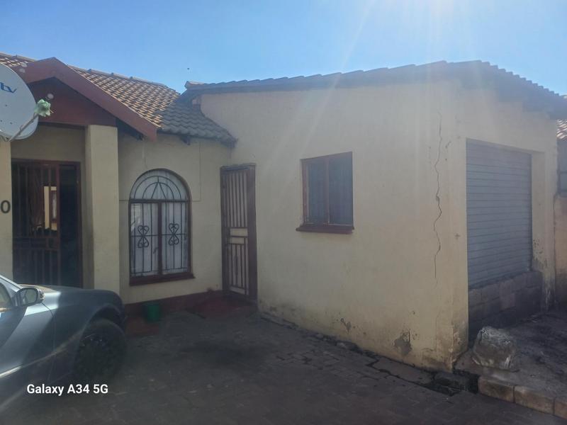 4 Bedroom Property for Sale in Maokeng Gauteng