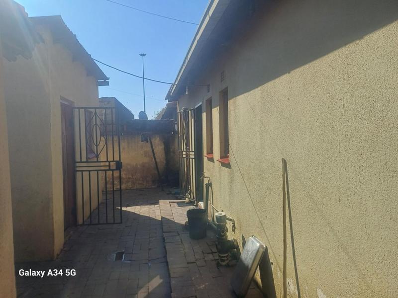 4 Bedroom Property for Sale in Maokeng Gauteng