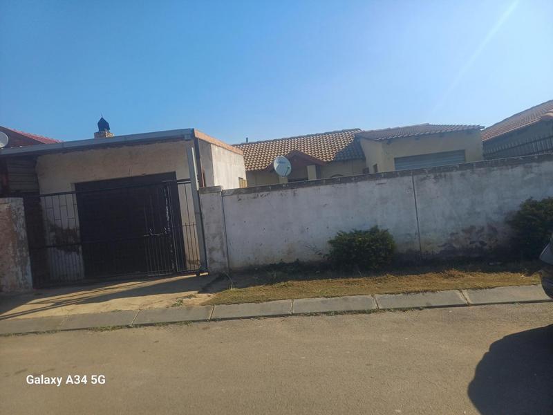 4 Bedroom Property for Sale in Maokeng Gauteng
