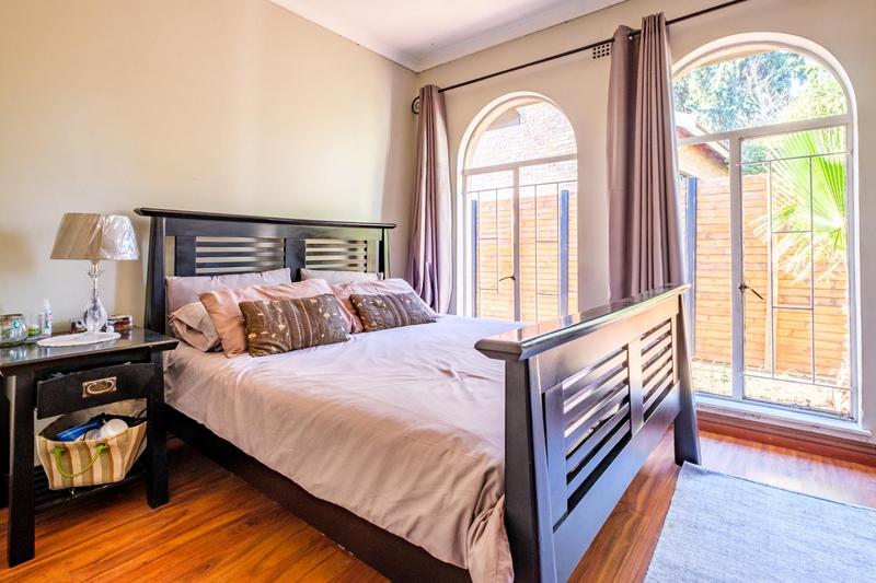 5 Bedroom Property for Sale in Brackendowns Gauteng
