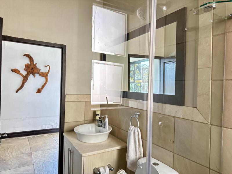 5 Bedroom Property for Sale in Blue Valley Golf Estate Gauteng