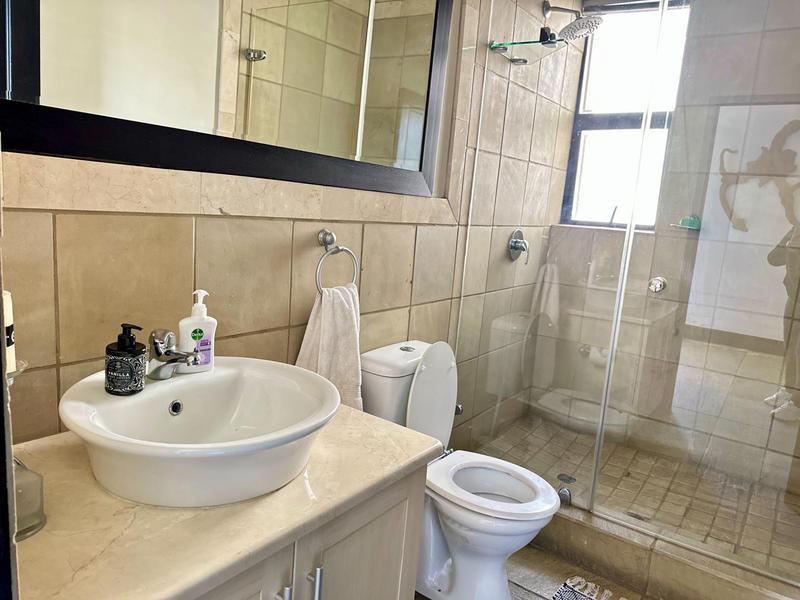 5 Bedroom Property for Sale in Blue Valley Golf Estate Gauteng