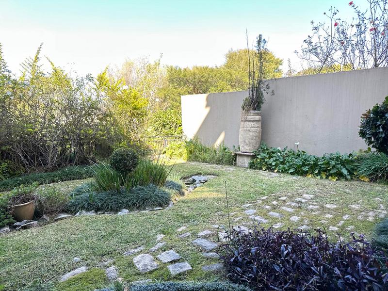 5 Bedroom Property for Sale in Blue Valley Golf Estate Gauteng