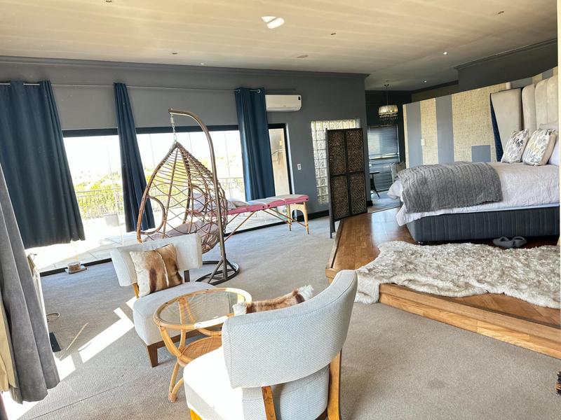 5 Bedroom Property for Sale in Blue Valley Golf Estate Gauteng