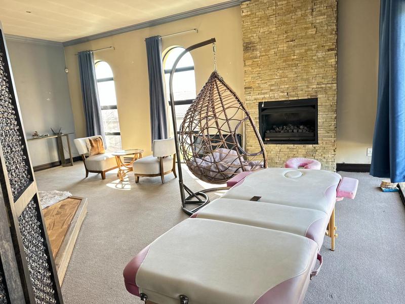 5 Bedroom Property for Sale in Blue Valley Golf Estate Gauteng