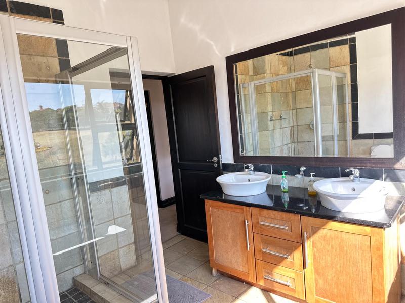 5 Bedroom Property for Sale in Blue Valley Golf Estate Gauteng