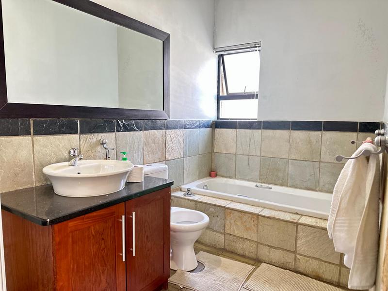 5 Bedroom Property for Sale in Blue Valley Golf Estate Gauteng