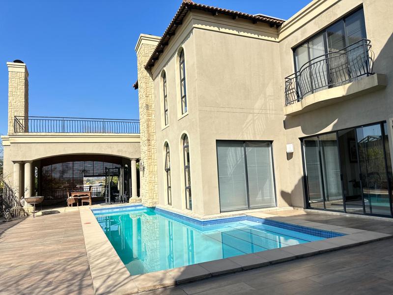 5 Bedroom Property for Sale in Blue Valley Golf Estate Gauteng
