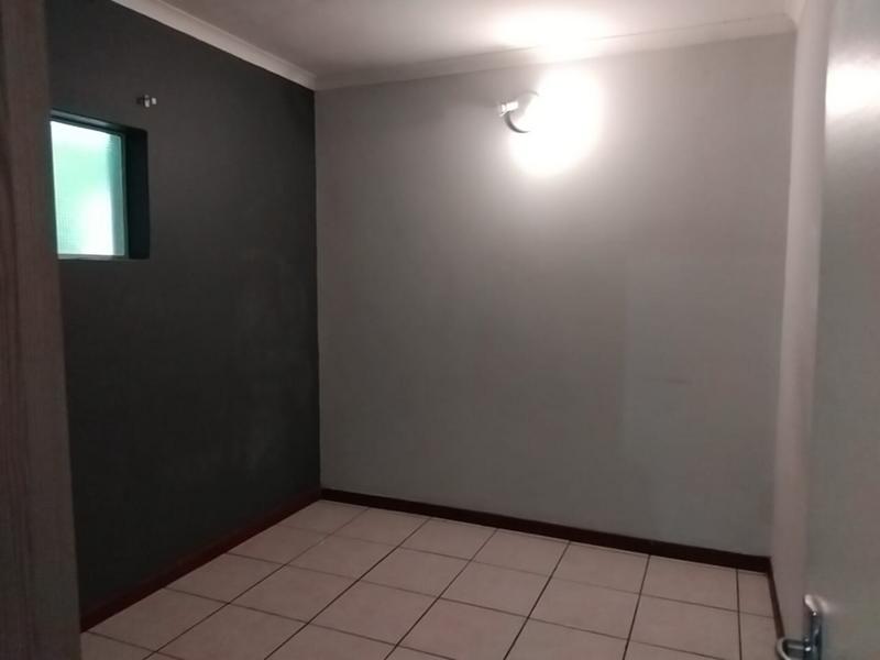 To Let 2 Bedroom Property for Rent in Ferndale Gauteng