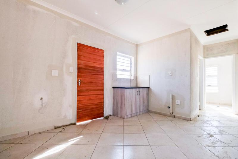 2 Bedroom Property for Sale in Olievenhoutbosch Gauteng