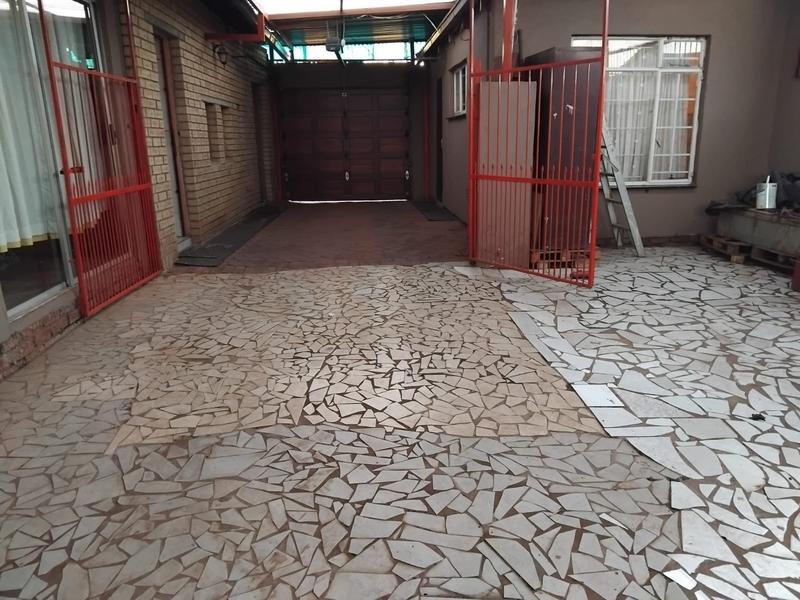 3 Bedroom Property for Sale in Lenasia Gauteng