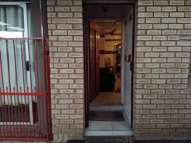 3 Bedroom Property for Sale in Lenasia Gauteng