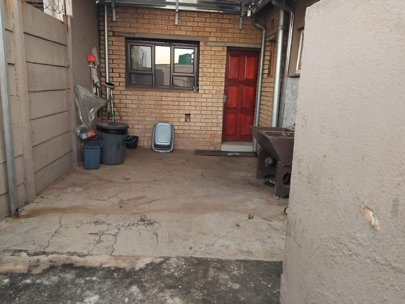 3 Bedroom Property for Sale in Lenasia Gauteng