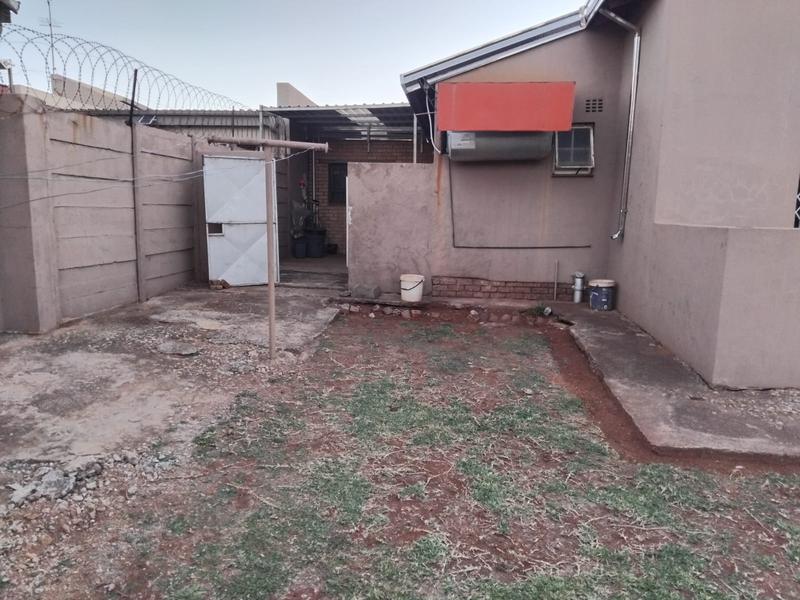 3 Bedroom Property for Sale in Lenasia Gauteng