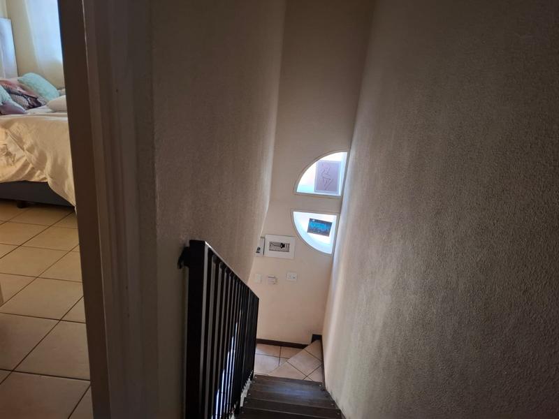 2 Bedroom Property for Sale in Birchleigh Gauteng