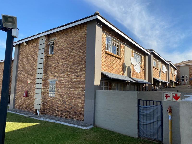 2 Bedroom Property for Sale in Birchleigh Gauteng