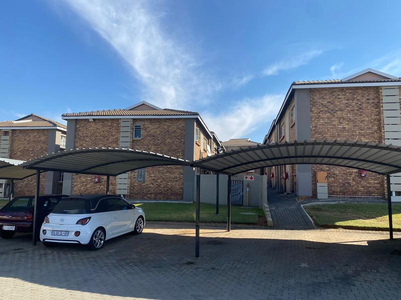 2 Bedroom Property for Sale in Birchleigh Gauteng