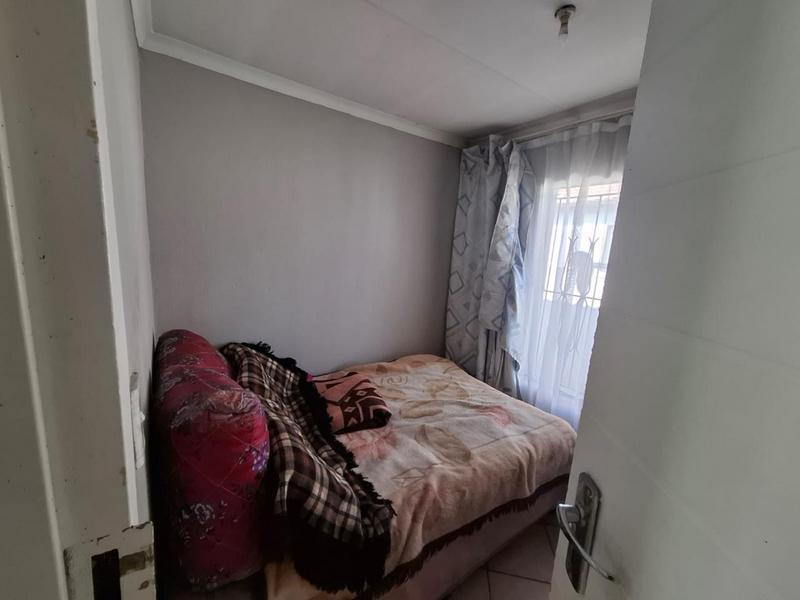 3 Bedroom Property for Sale in Clayville Gauteng