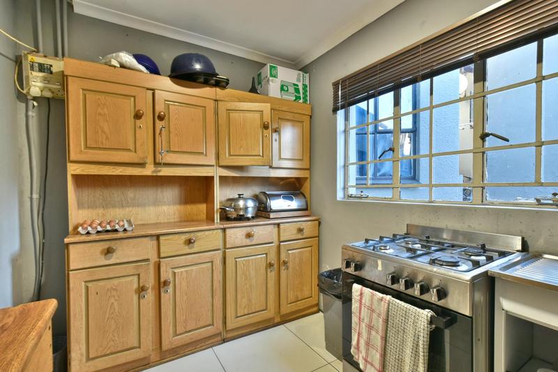 5 Bedroom Property for Sale in Mondeor Gauteng