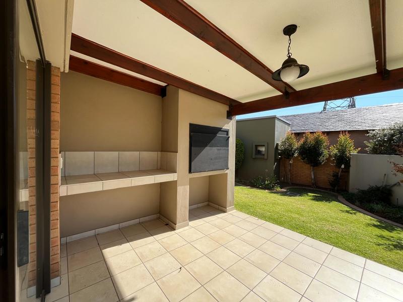 To Let 2 Bedroom Property for Rent in Retire at Midstream Gauteng
