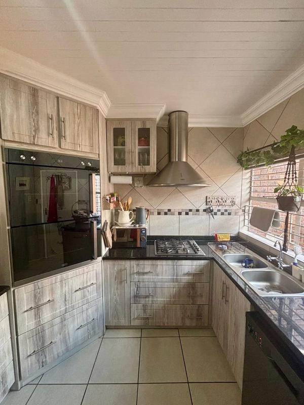 3 Bedroom Property for Sale in Wonderboom Gauteng