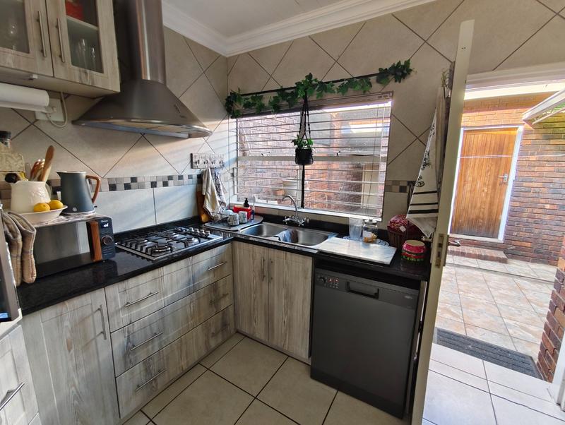 3 Bedroom Property for Sale in Wonderboom Gauteng