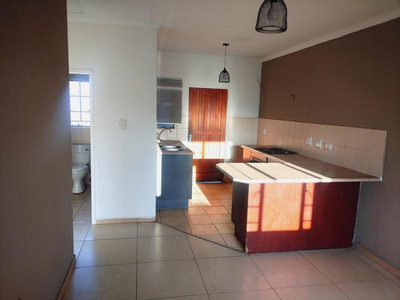 To Let 2 Bedroom Property for Rent in Germiston Central Gauteng
