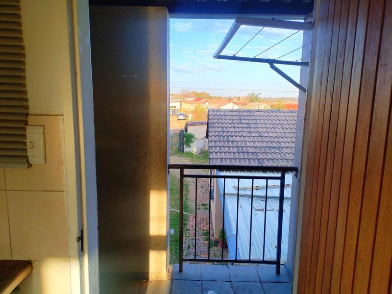 To Let 2 Bedroom Property for Rent in Germiston Central Gauteng