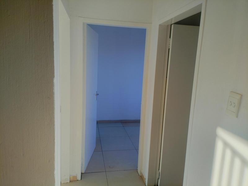 To Let 2 Bedroom Property for Rent in Germiston Central Gauteng