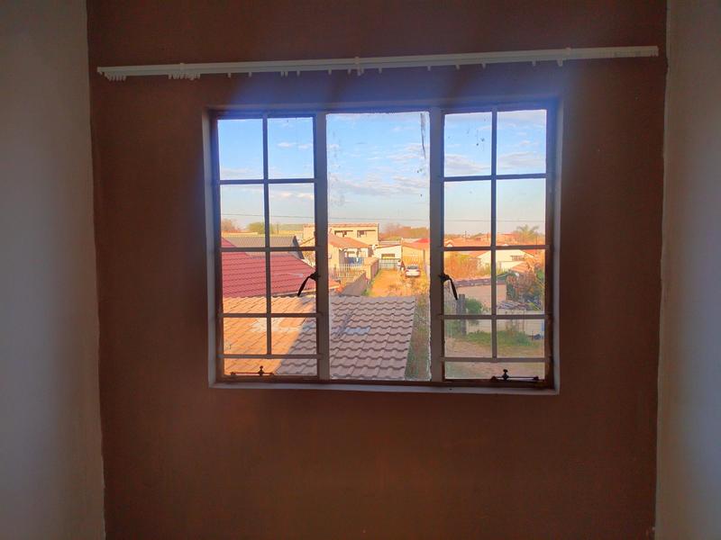 To Let 2 Bedroom Property for Rent in Germiston Central Gauteng