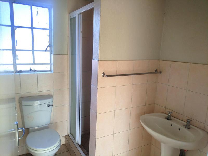 To Let 2 Bedroom Property for Rent in Germiston Central Gauteng