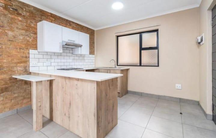 To Let 2 Bedroom Property for Rent in Pomona Gauteng