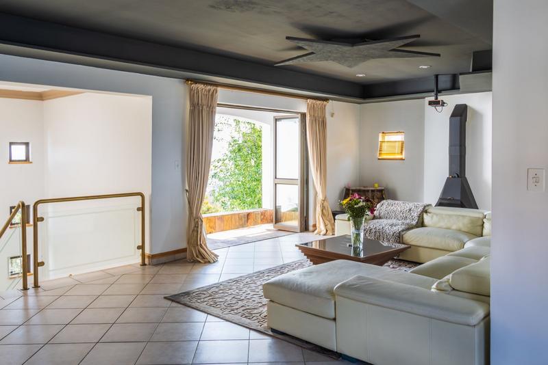 5 Bedroom Property for Sale in Waterkloof Ridge Gauteng