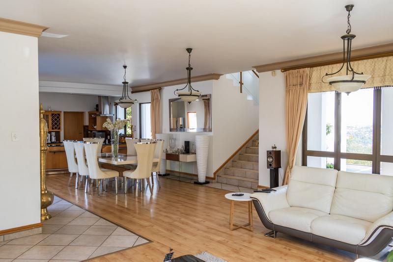 5 Bedroom Property for Sale in Waterkloof Ridge Gauteng