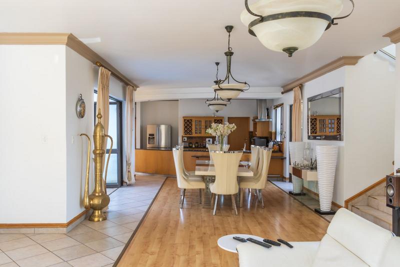 5 Bedroom Property for Sale in Waterkloof Ridge Gauteng