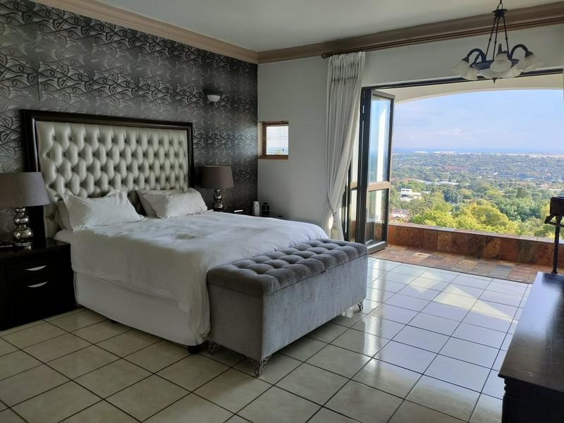5 Bedroom Property for Sale in Waterkloof Ridge Gauteng