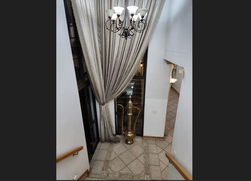 To Let 5 Bedroom Property for Rent in Waterkloof Ridge Gauteng