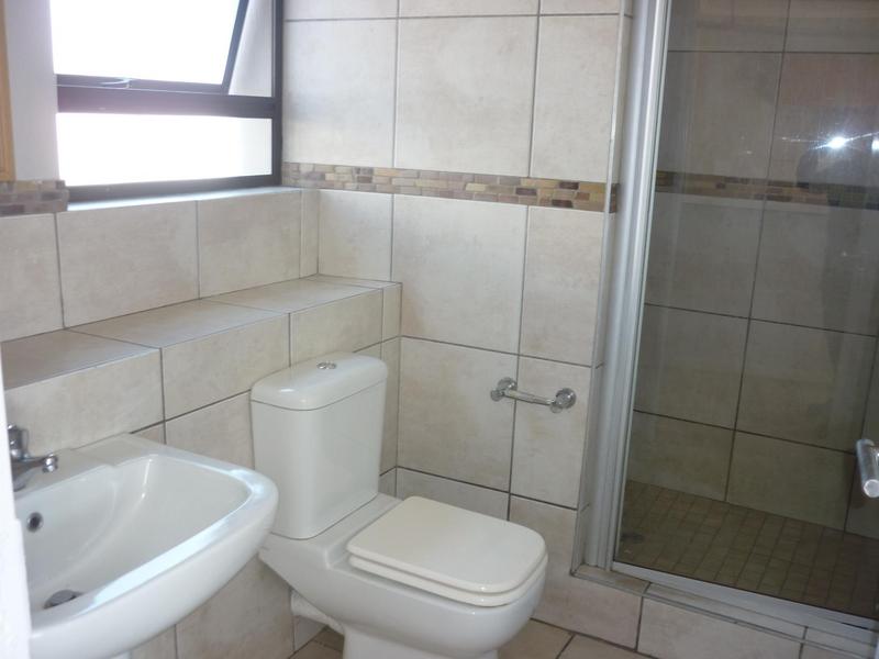 To Let 1 Bedroom Property for Rent in Sunninghill Gauteng