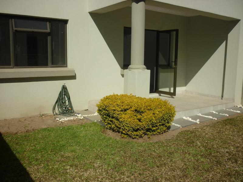 2 Bedroom Property for Sale in Broadacres Gauteng
