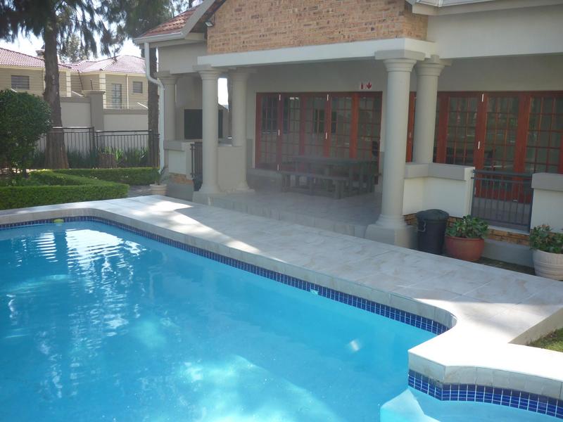 2 Bedroom Property for Sale in Broadacres Gauteng