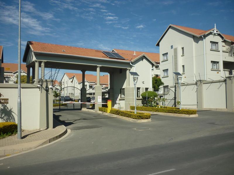2 Bedroom Property for Sale in Broadacres Gauteng