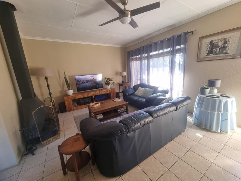 3 Bedroom Property for Sale in Brackenhurst Gauteng