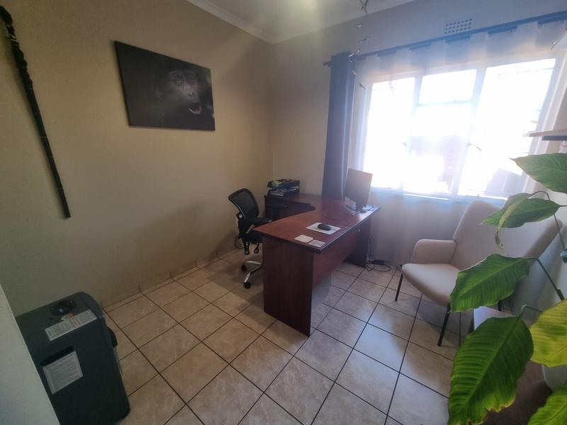 3 Bedroom Property for Sale in Brackenhurst Gauteng