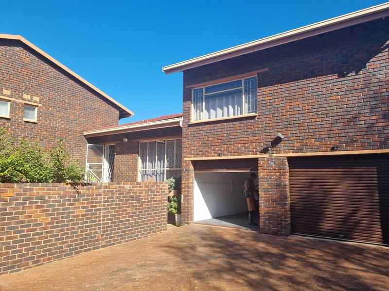 3 Bedroom Property for Sale in Brackenhurst Gauteng