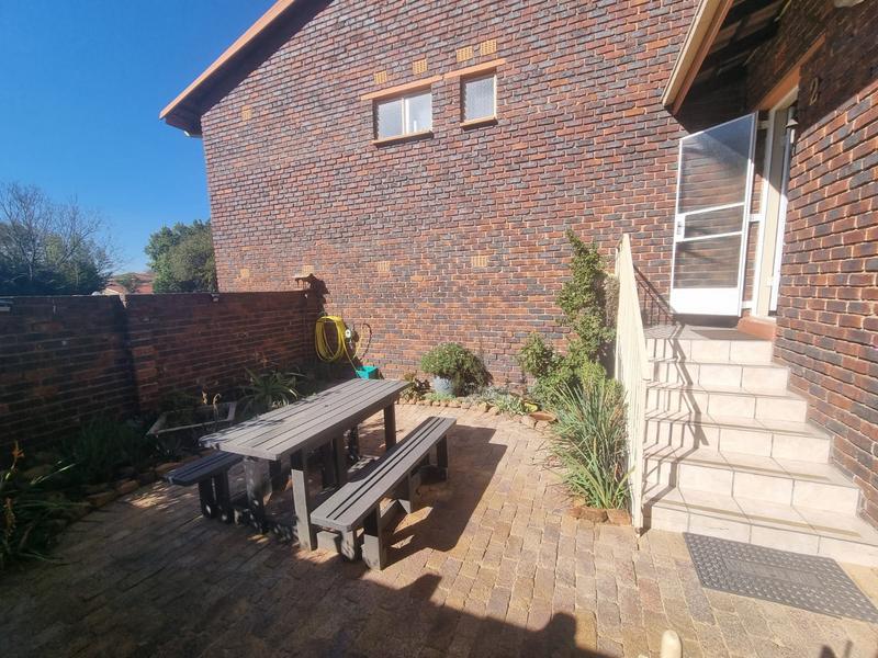 3 Bedroom Property for Sale in Brackenhurst Gauteng
