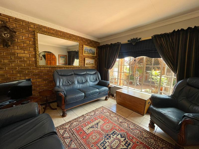 3 Bedroom Property for Sale in Whiteridge Gauteng