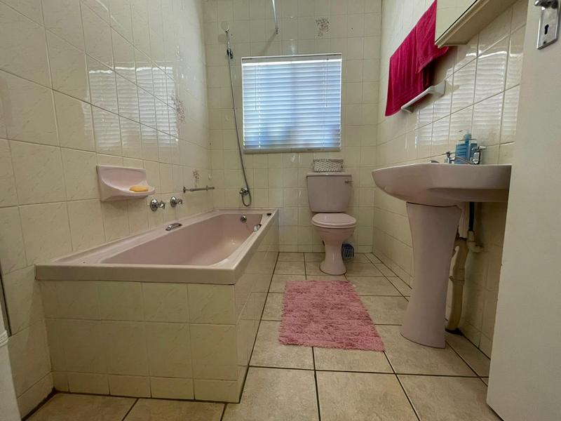 3 Bedroom Property for Sale in Whiteridge Gauteng