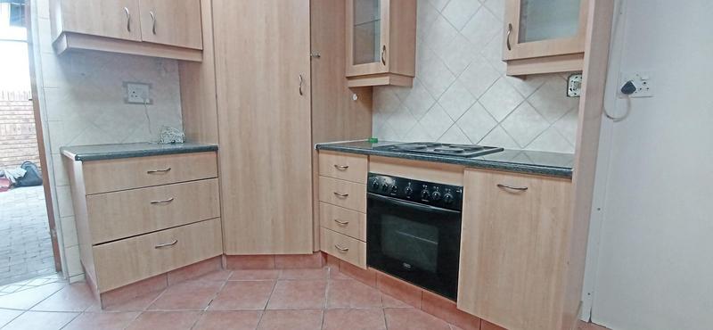To Let 5 Bedroom Property for Rent in Rietondale Gauteng