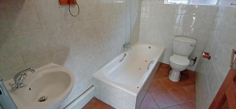 To Let 5 Bedroom Property for Rent in Rietondale Gauteng