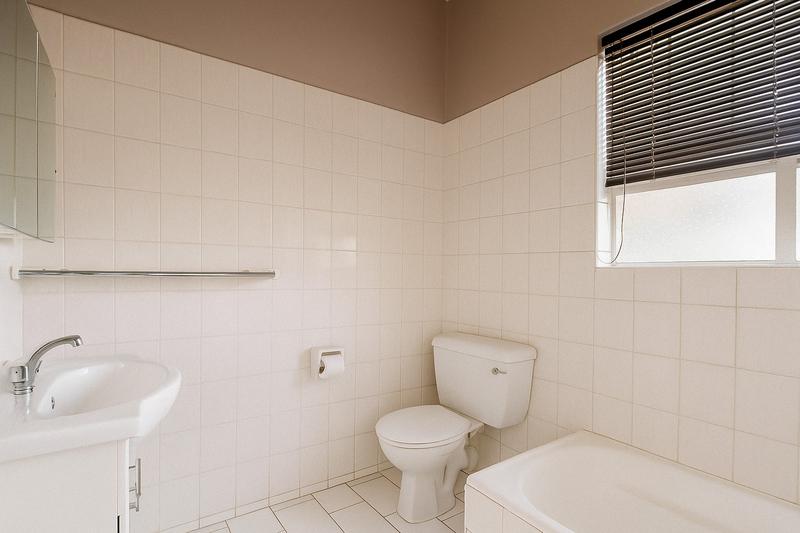 5 Bedroom Property for Sale in Wierda Park Gauteng